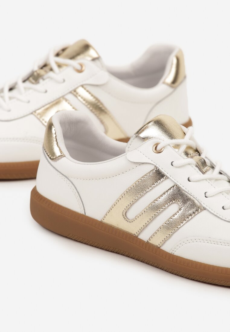 Białe Skórzane Sneakersy w Stylu Tenisówek z Geometrycznym Zdobieniem Zaravella