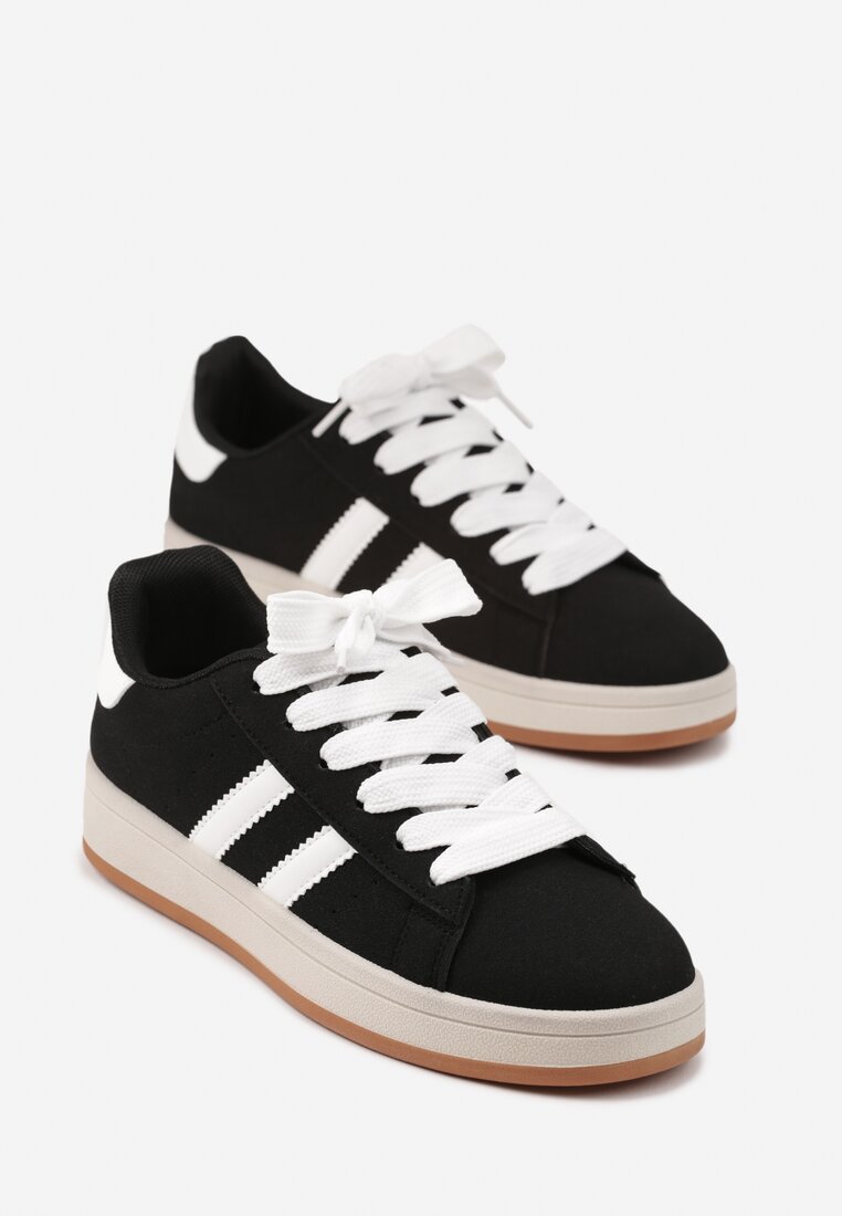 Czarno-Białe Sneakersy z Ozdobnymi Paskami Rilanira