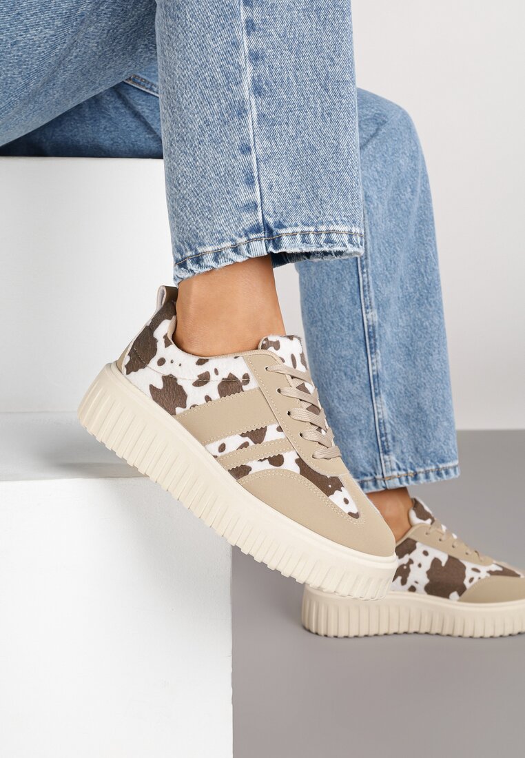 Czarno-Białe Sneakersy na Grubej Podeszwie z Tłoczeniem Rilunessa