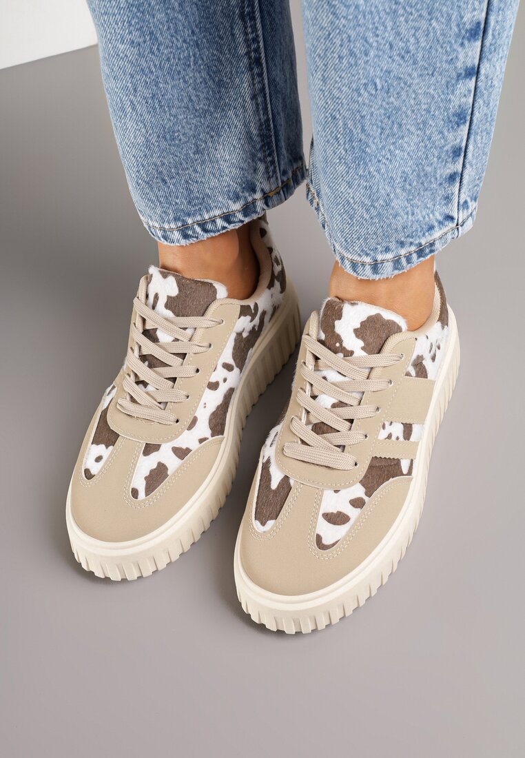 Czarno-Białe Sneakersy na Grubej Podeszwie z Tłoczeniem Rilunessa