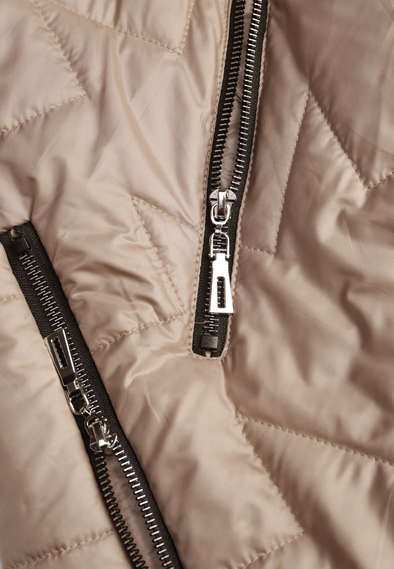 Beżowa Pikowana Kurtka Ozdobiona Pikowaniem z Odpinanym Kapturem Falerosa