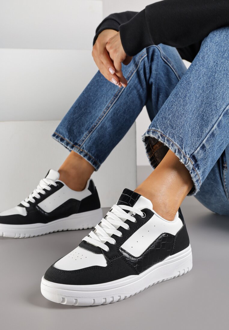 Biało-Czarne Sneakersy z Geometrycznym Wzorem i Perforacją Idellie