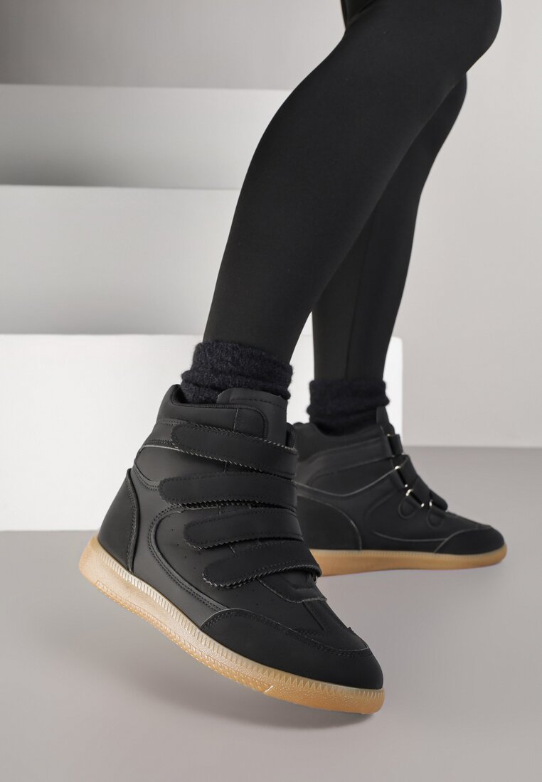 Czarne Sneakersy na Ukrytym Koturnie Farnella