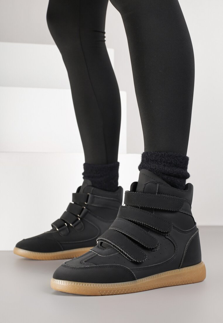 Czarne Sneakersy na Ukrytym Koturnie Farnella