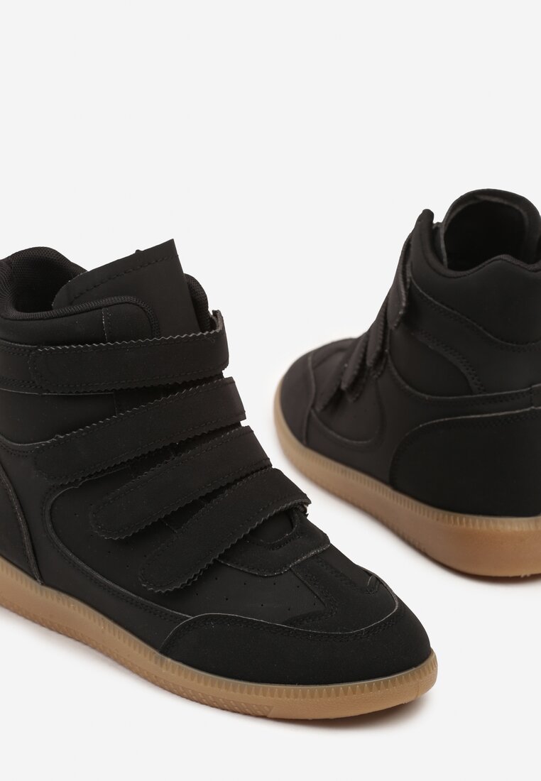 Czarne Sneakersy na Ukrytym Koturnie Farnella