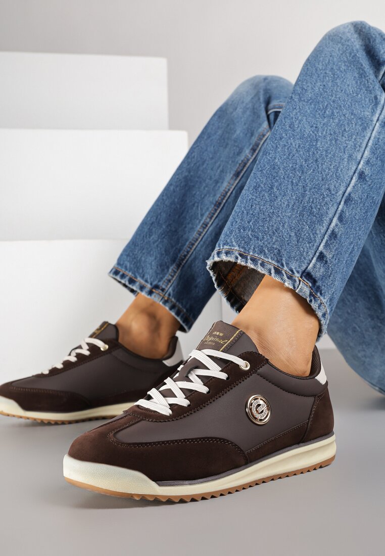 Ciemnobrązowe Sneakersy z Metaliczną Aplikacją Nurrive