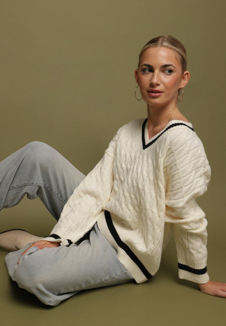 Jasnobeżowy Sweter Preppy z Domieszką Kaszmiru Zdobiony Strukturalnym Splotem Lorentie