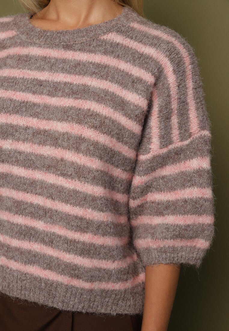Brązowy Sweter z Wełną i Bufiastymi Rękawami w Paski Kaonne