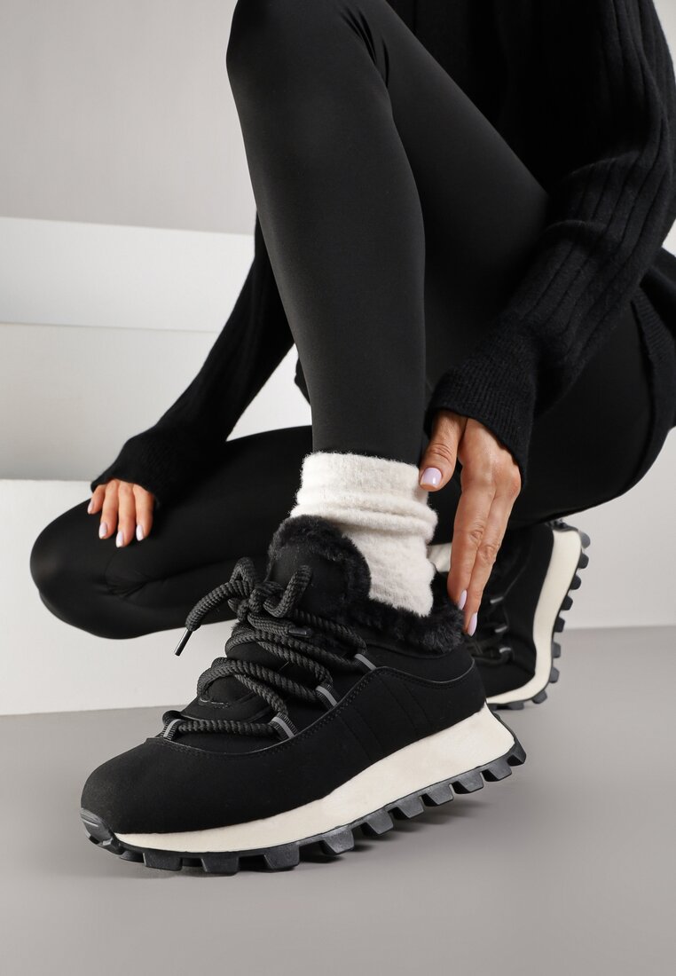Czarne Sneakersy w Stylu Śniegowców na Grubej Podeszwie z Tłoczeniem Sinetta
