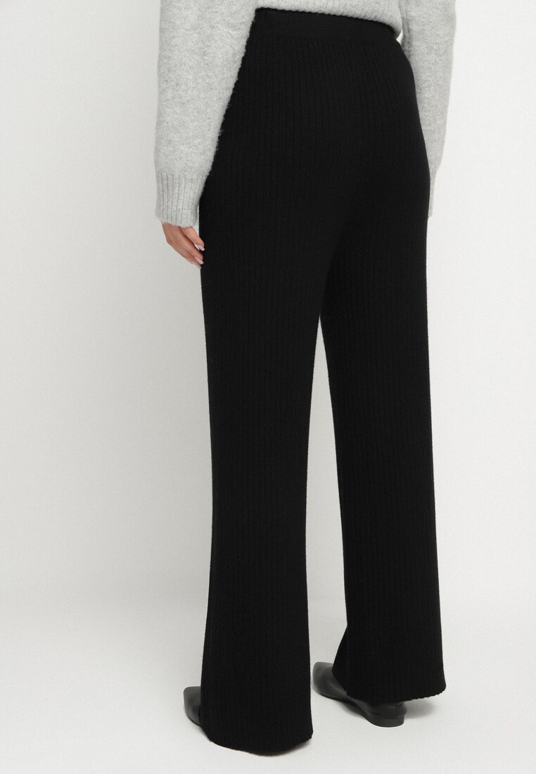Czarne Szerokie Spodnie High Waist z Wiskozą z Gumką w Pasie  Essica
