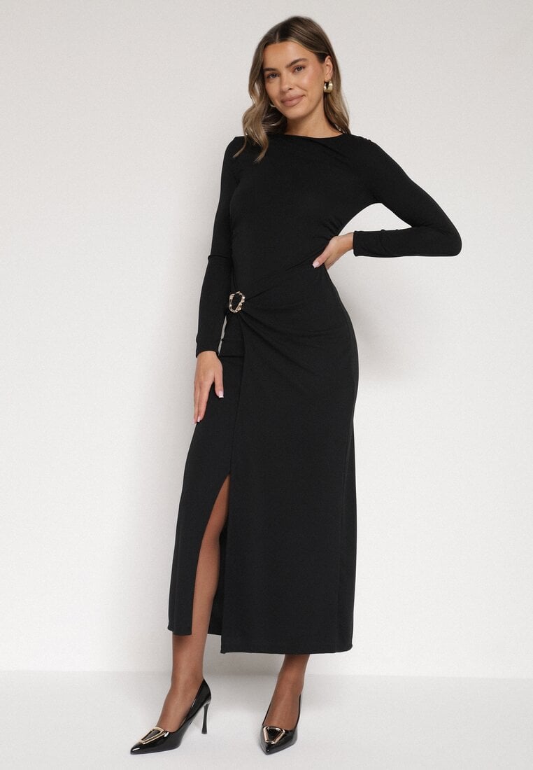 Czarna Sukienka Koktajlowa z Aplikacją z Marszczeniem na Biodrach Rariana