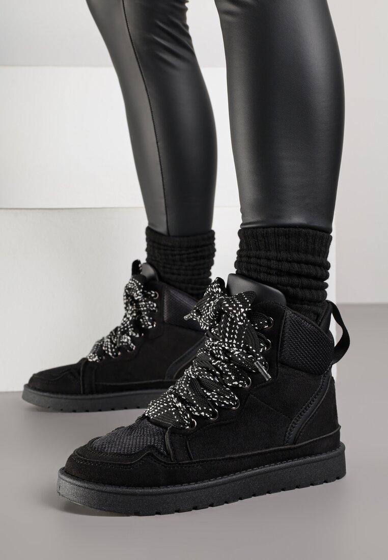 Czarne Sneakersy z Ozdobnymi Sznurówkami Eveslia