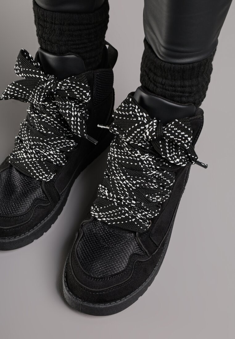Czarne Sneakersy z Ozdobnymi Sznurówkami Eveslia