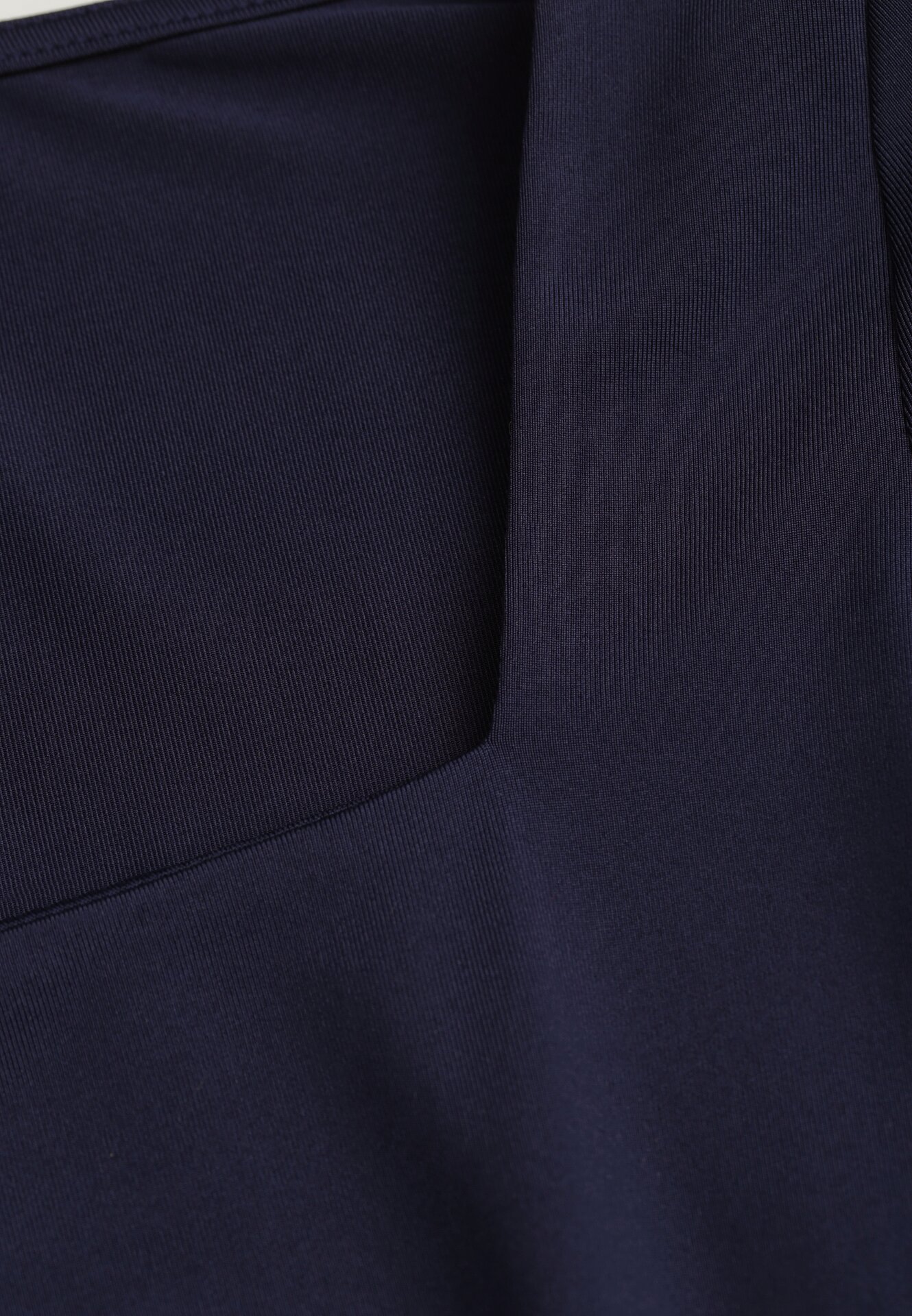 Granatowa Bluzka z Wiskozą z Długim Rękawem i Kwadratowym Dekoltem Alexusi