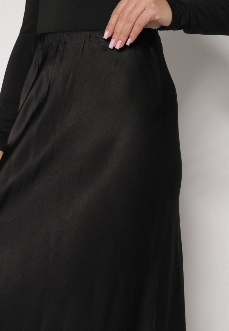 Czarna Satynowa Spódnica z Wiskozy Ozdobiona Koronką Fedare