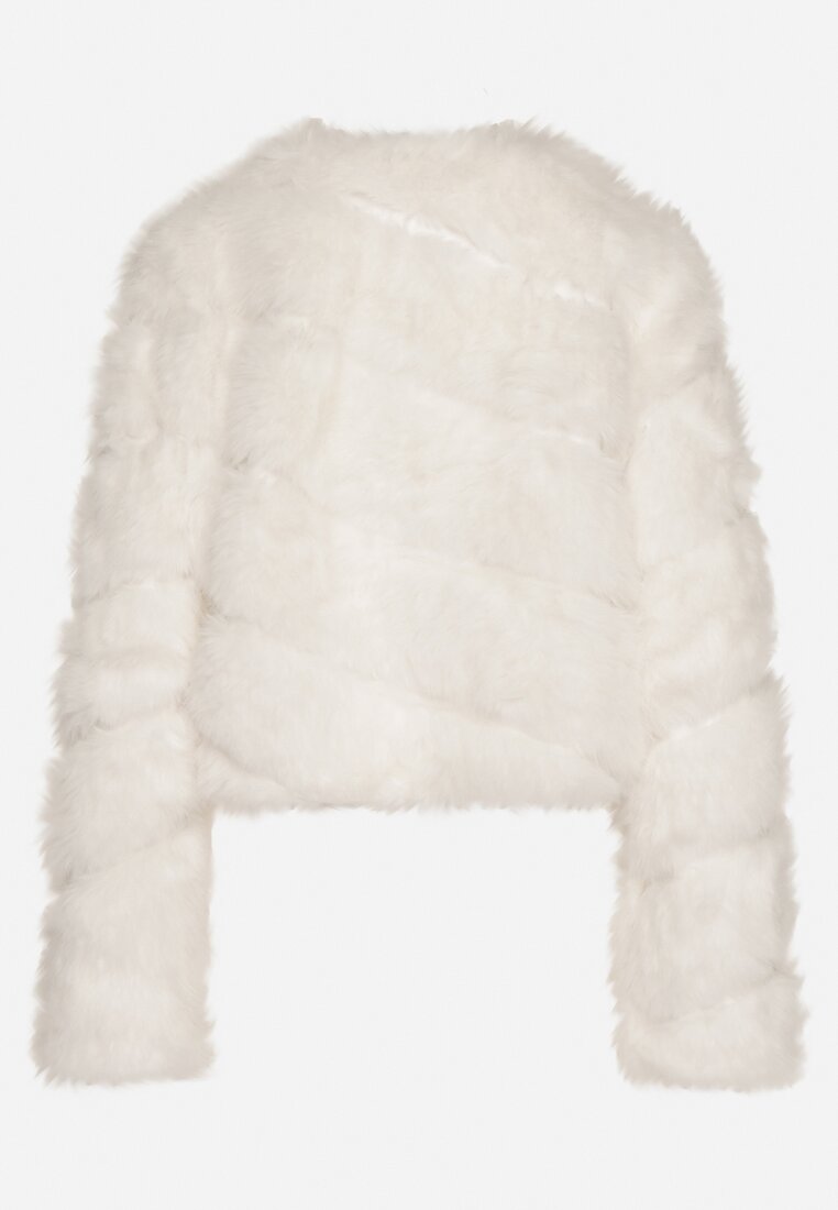 Biała Krótka Kurtka z Futerkiem na Haftki Loreinda