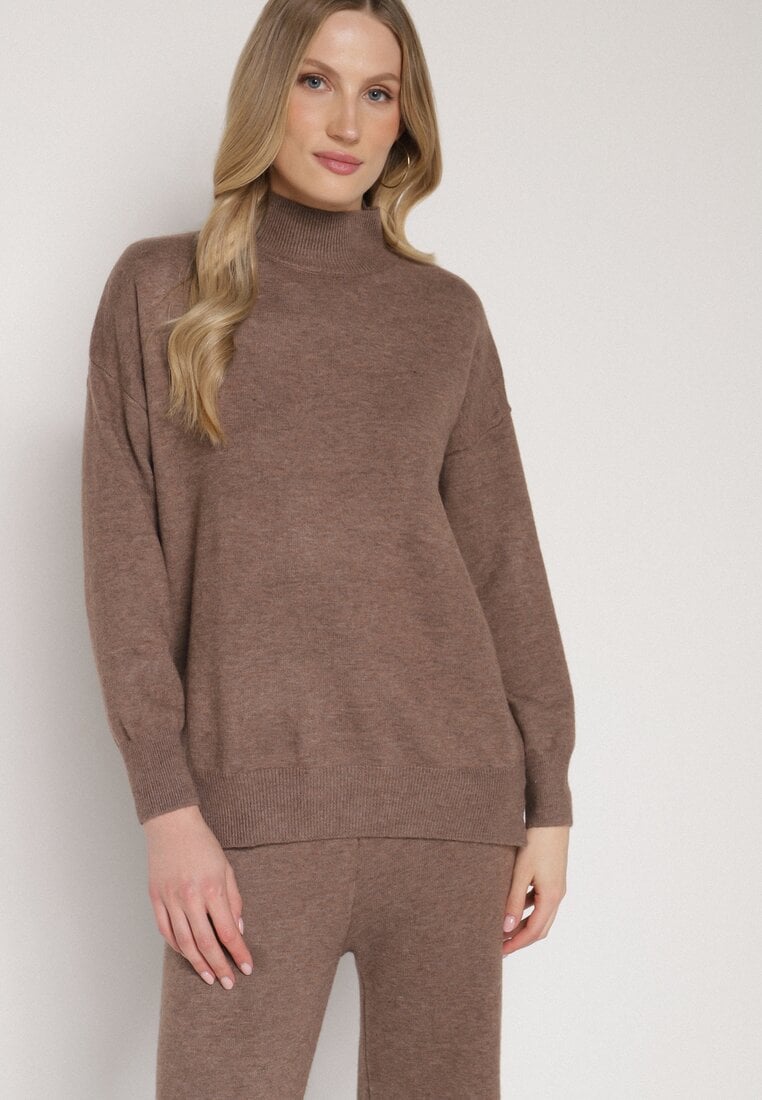 Ciemnobeżowy Dzianinowy Komplet z Bawełną i Wełną Szerokie Spodnie i Sweter Golf Valefessa