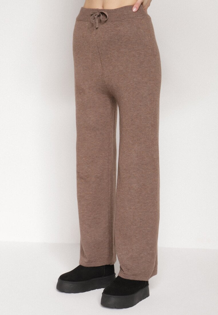 Ciemnobeżowy Dzianinowy Komplet z Bawełną i Wełną Szerokie Spodnie i Sweter Golf Valefessa