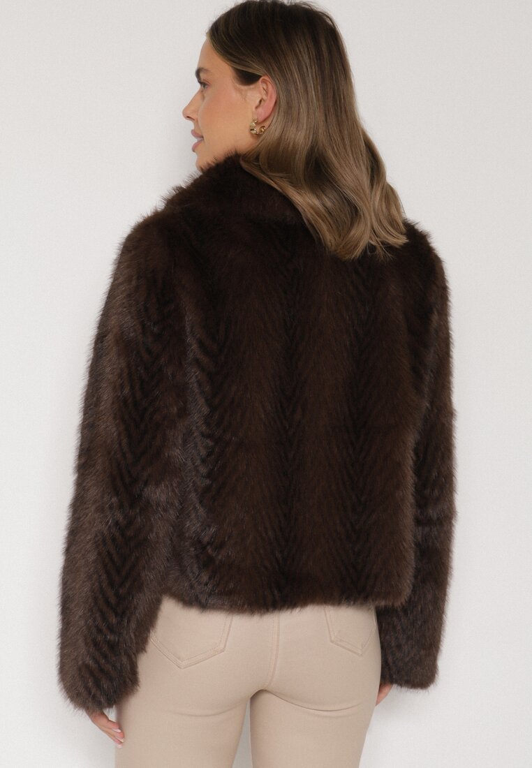 Brązowa Kurtka Futerko o Prostym Kroju z Zapięciem na Suwak Tusiviela