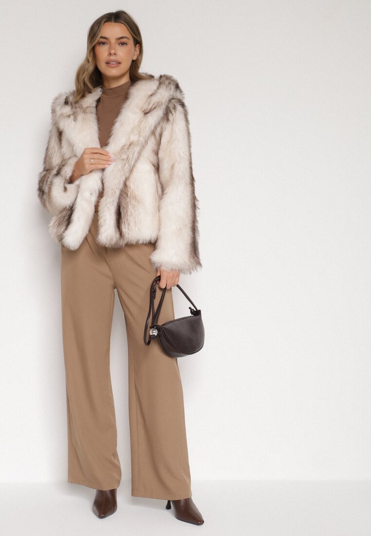 Jasnobeżowa Futrzana Kurtka z Nieodpinanym Kapturem Tusarea