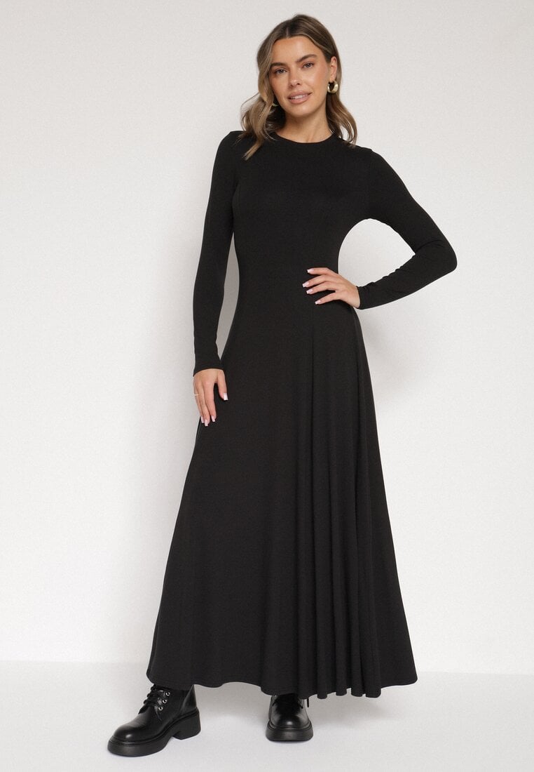 Czarna Bawełniana Sukienka o Rozkloszowanym Kroju Tuselenea