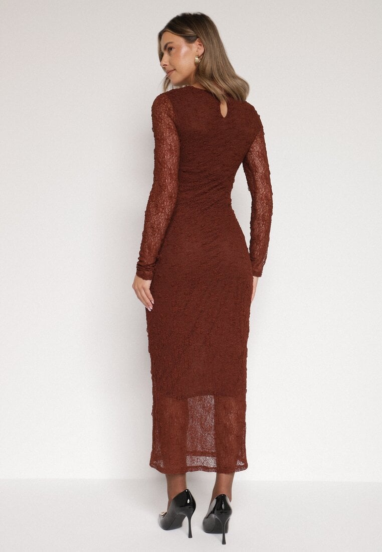 Brązowa Dopasowana Sukienka Koronkowa z Długim Rękawem Zenika