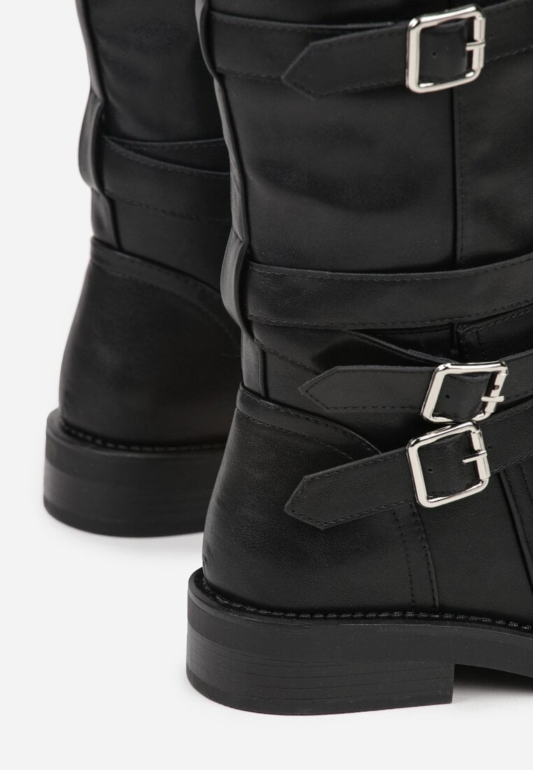 Czarne Kozaki Bikery Ozdobione Paskami i Kwadratowymi Klamrami Lingara