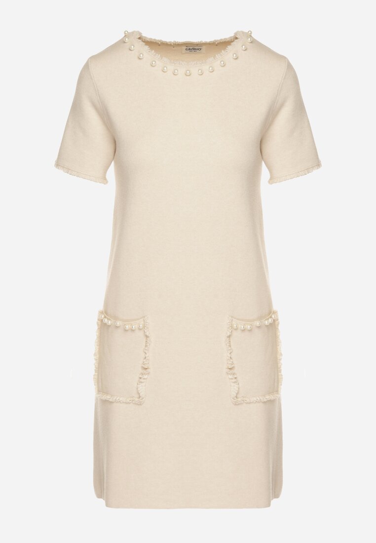 Jasnobeżowa Trapezowa Sukienka Sweterkowa Ozdobiona Perełkami Eletusa