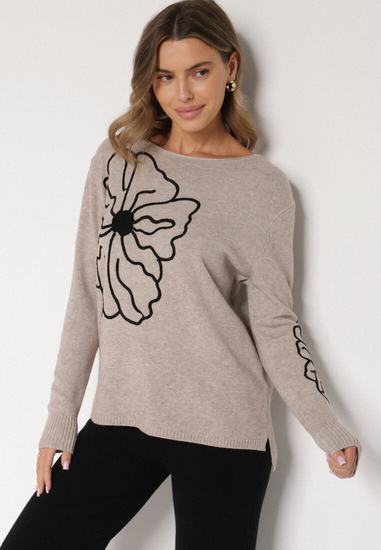 Beżowy Sweter Ozdobiony Haftowanymi Kwiatami Halatusea