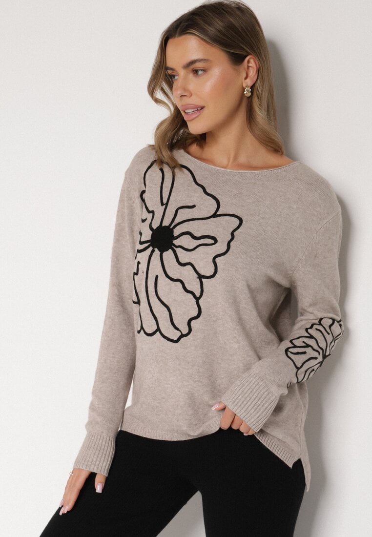 Beżowy Sweter Ozdobiony Haftowanymi Kwiatami Halatusea