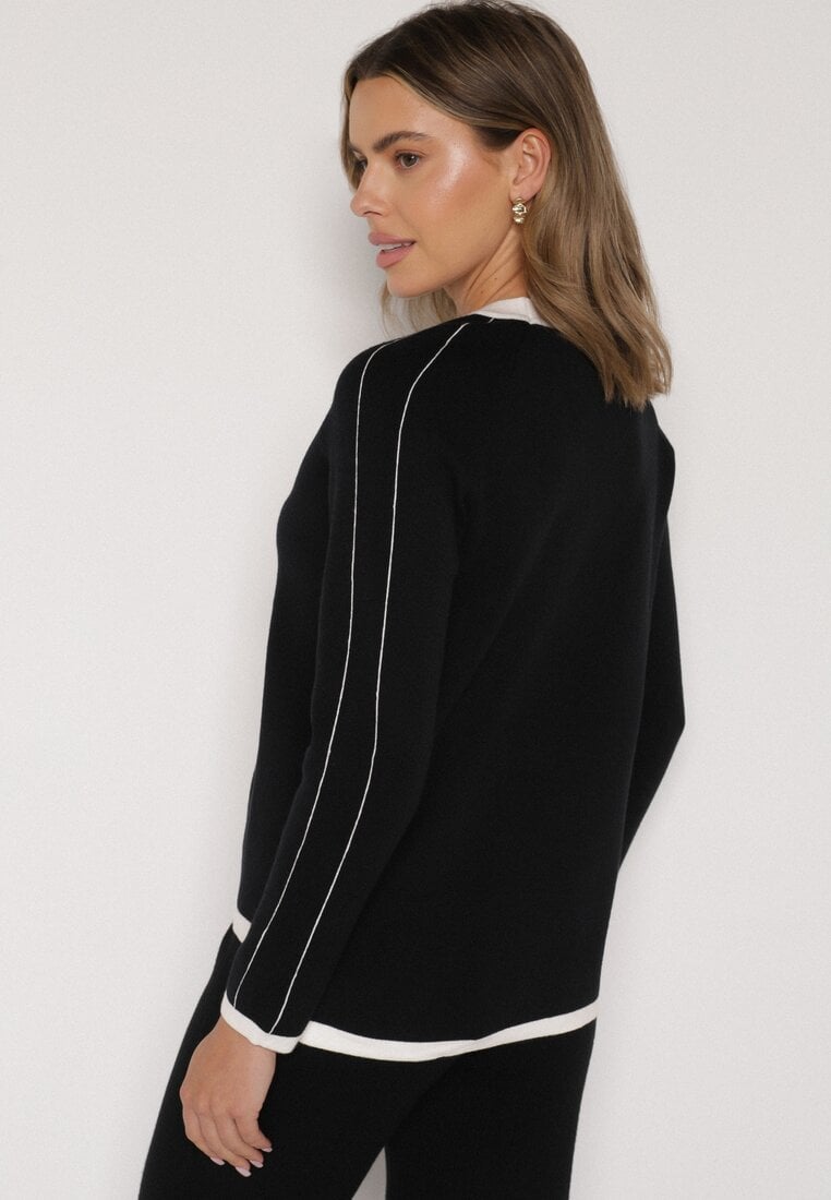 Czarny Sweter Ozdobiony Paskami i Aplikacją Tusanne