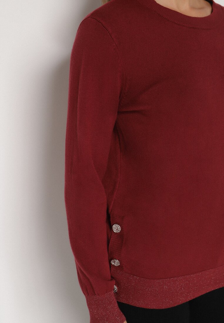 Czerwony Sweter z Guzikami z Boku Tusiana