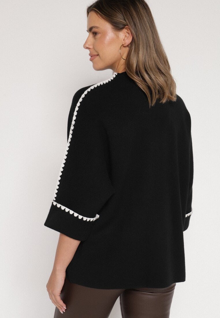 Czarny Sweter z Kontrastową Lamówką Tuselle