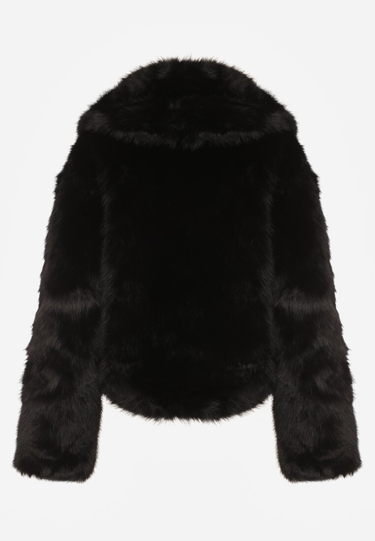Czarna Kurtka Futrzana z Ozdobnym Kołnierzem Wedoria