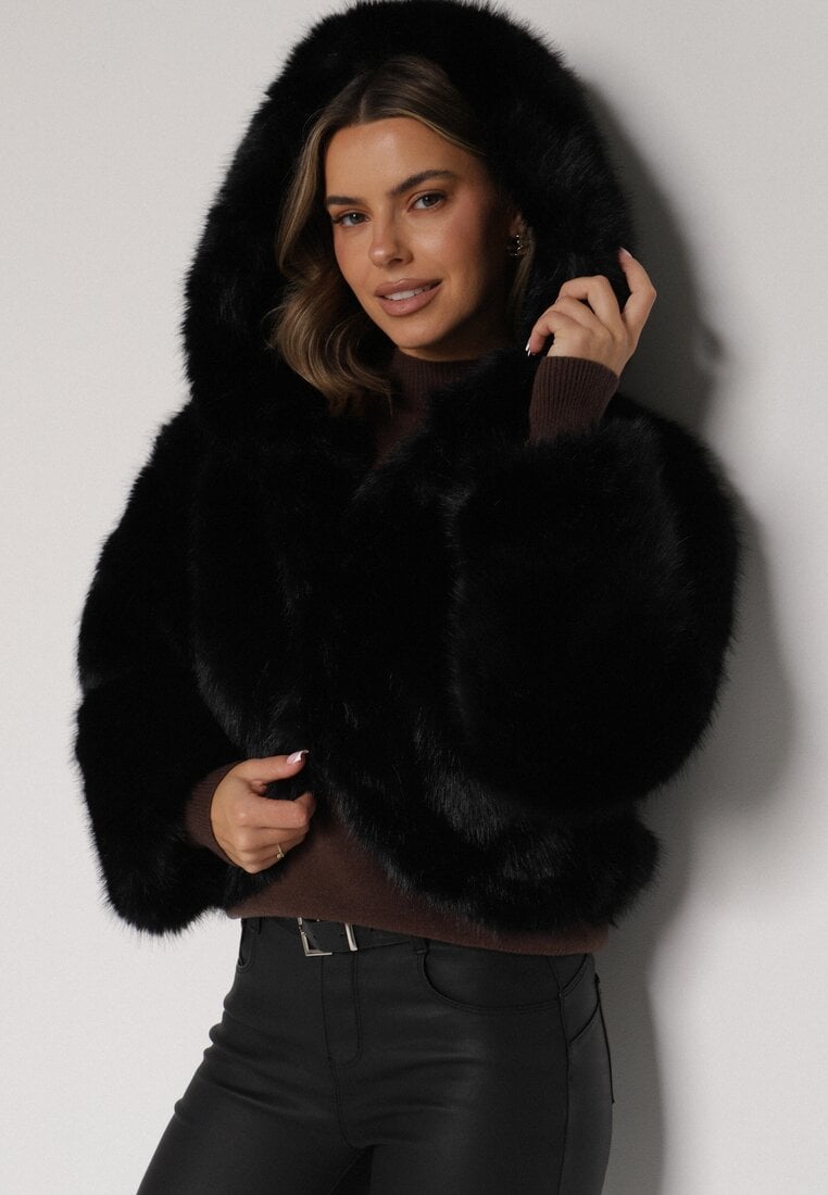Czarna Futrzana Kurtka z Nieodpinanym Kapturem Zetena