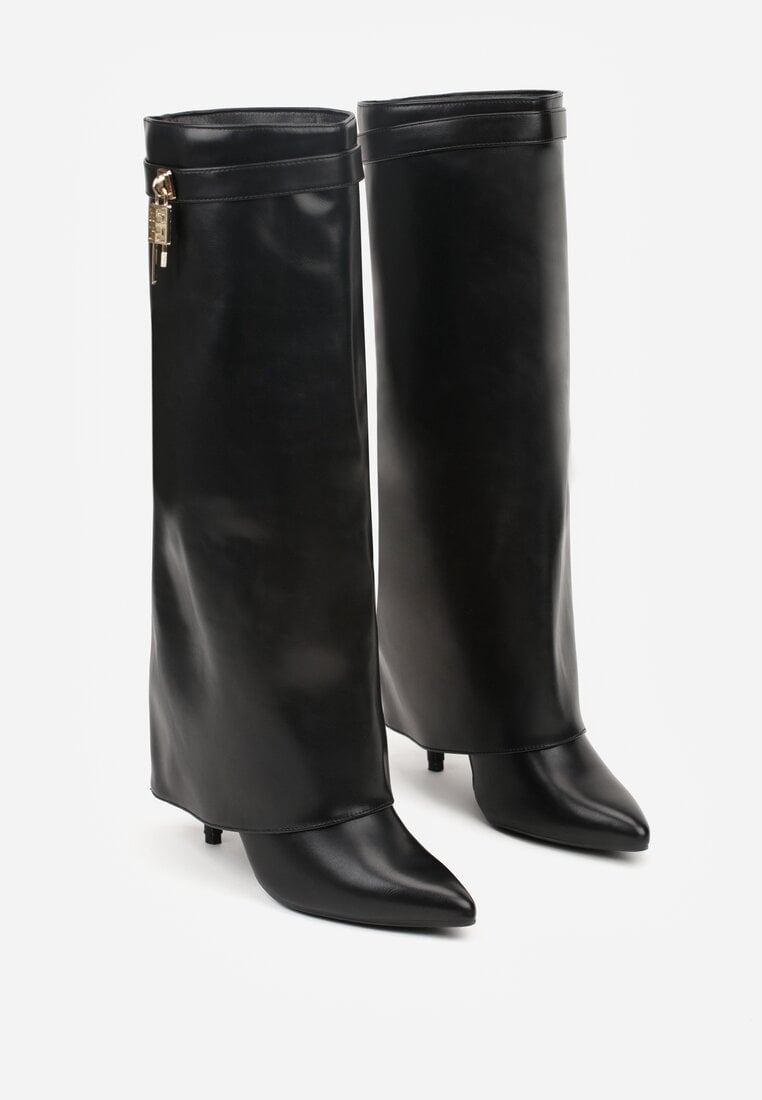 Czarne Kozaki na Szpilce z Cholewką Imitującą Nogawkę z Aplikacją Kłódką Vetidora