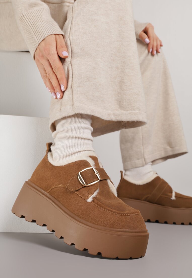 Jasnobrązowe Śniegowce na Grubej Podeszwie z Paskiem z Klamerką i Futerkiem Uwedina