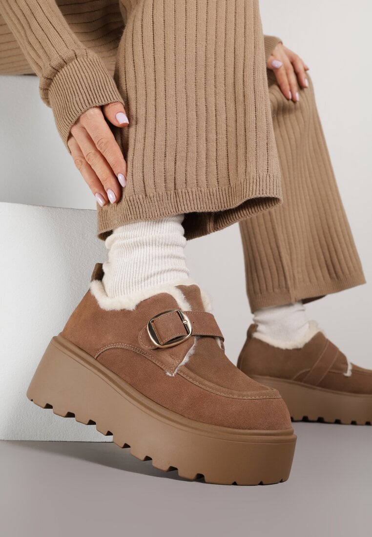 Brązowe Śniegowce na Grubej Podeszwie z Paskiem z Klamerką i Futerkiem Uwedina