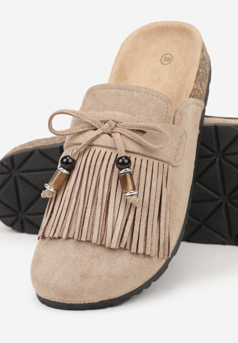 Papuci Bej închis