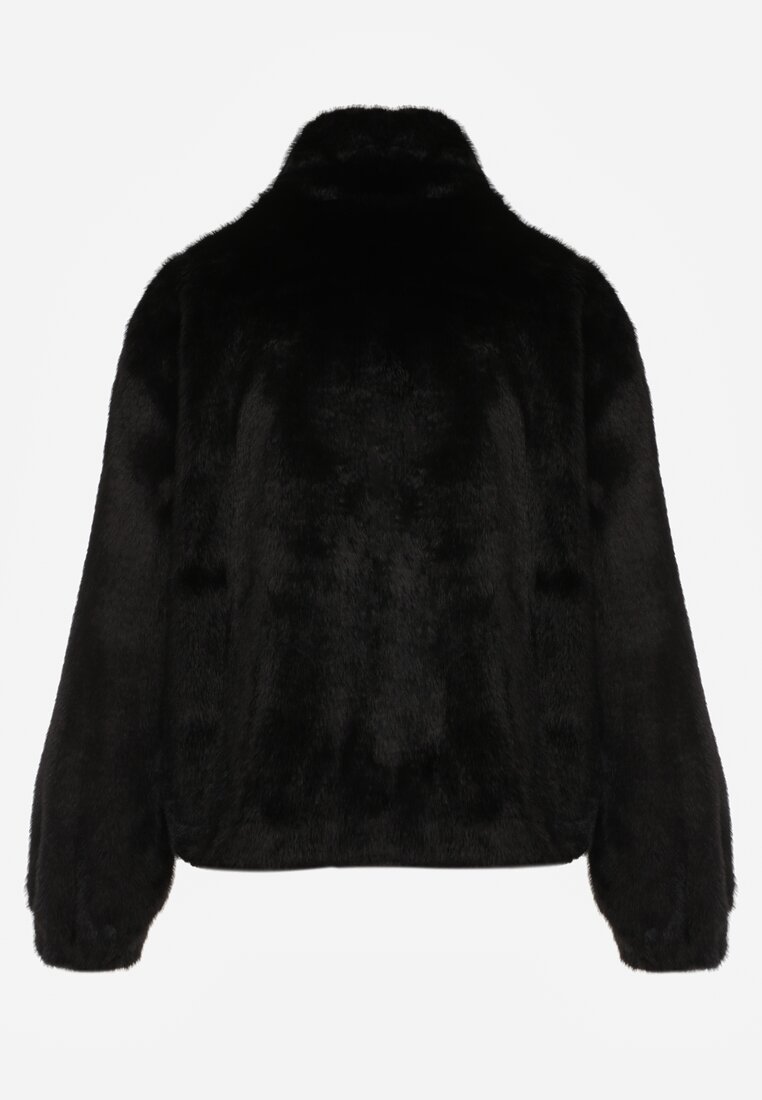 Czarna Futrzana Kurtka Ozdobiona Kieszeniami Vetilina