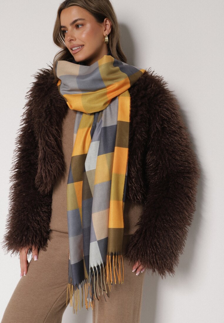 Żółty Szalik z Wiskozy z Frędzlami w Szeroką Kratę Califera