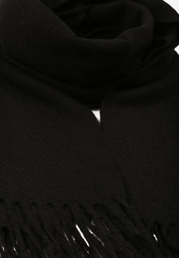 Czarny Klasyczny Szalik Zdobiony Frędzlami Vetilana