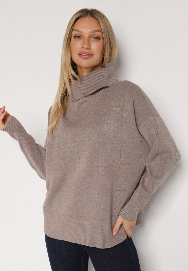 Ciemnobeżowy Golf w Klasycznym Stylu Linagela