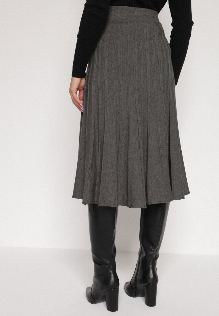 Ciemnoszara Rozkloszowana Plisowana Spódnica Dzianinowa Tussana