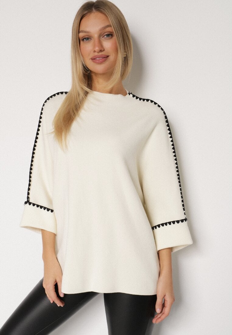 Jasnobeżowy Sweter z Kontrastową Lamówką Tuselle