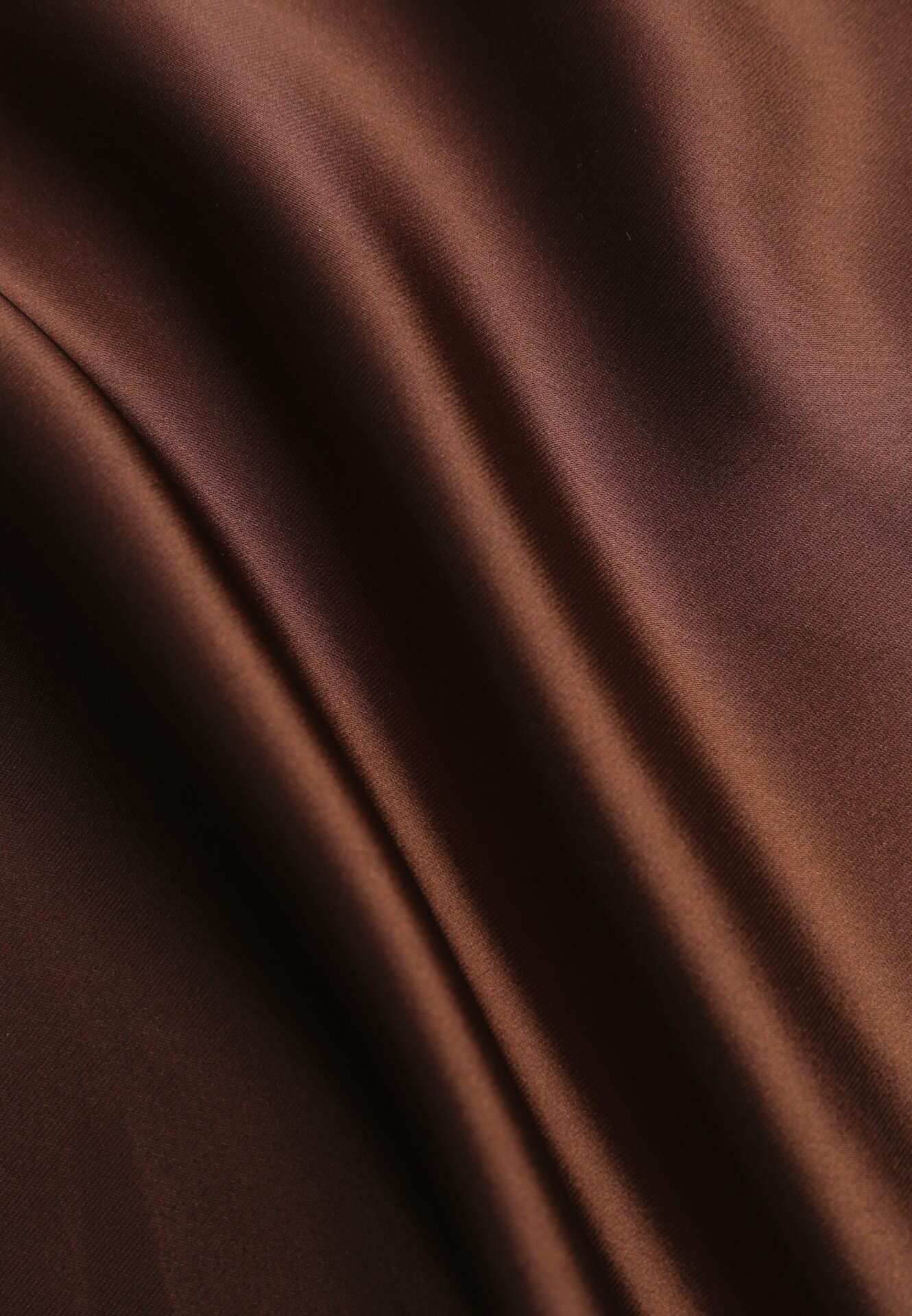 Brązowa Rozkloszowana Midi Spódnica Satynowa Zapinana na Suwak z Gumką w Pasie Williwarne