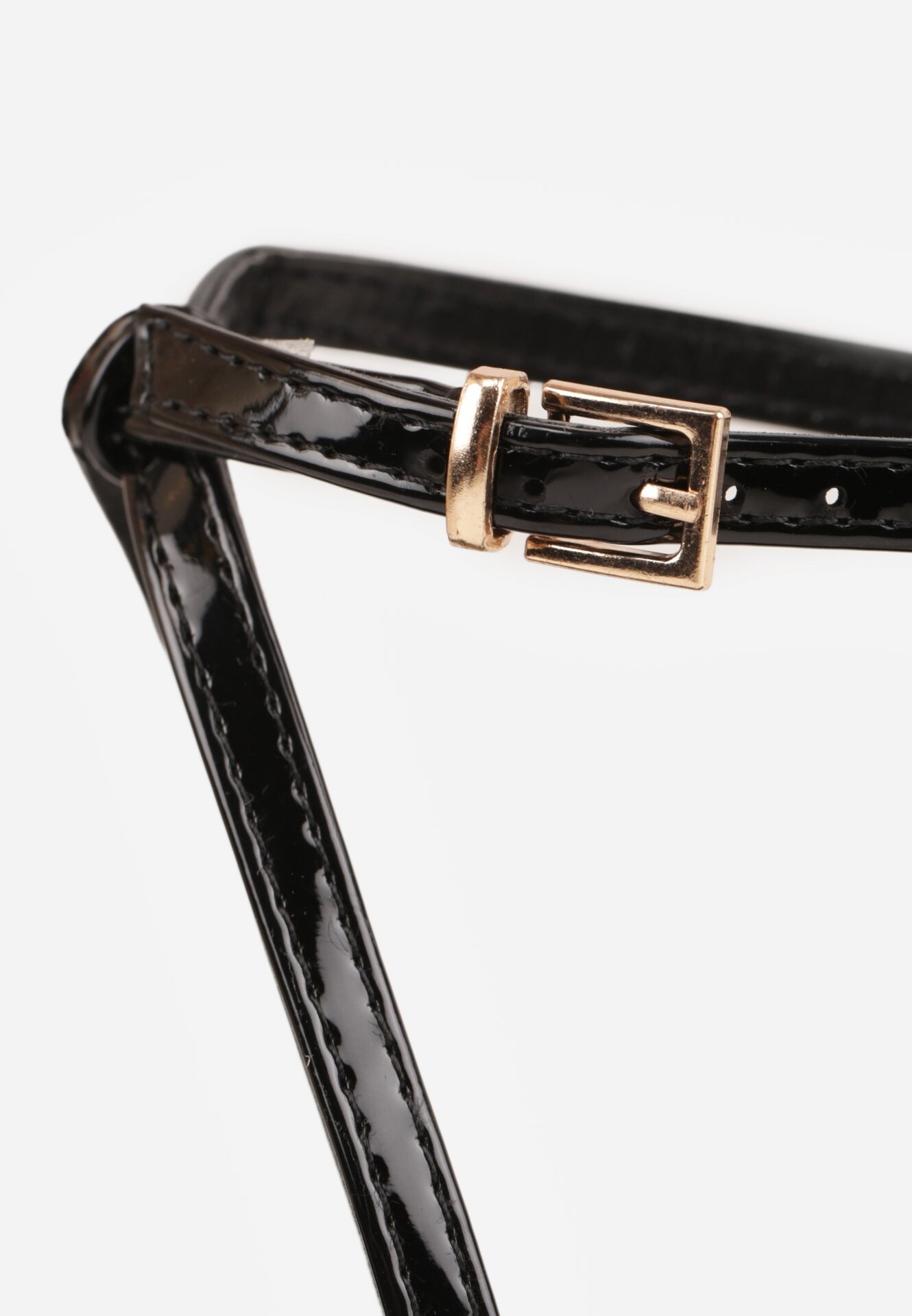 Czarne Sandały Lakierowane Ozdobione Kokardkami Varona