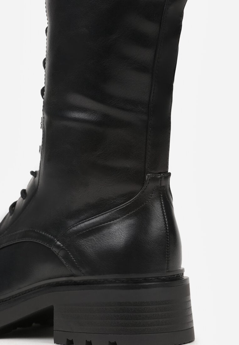 Czarne Kozaki w Stylu Workerów Cahrarah