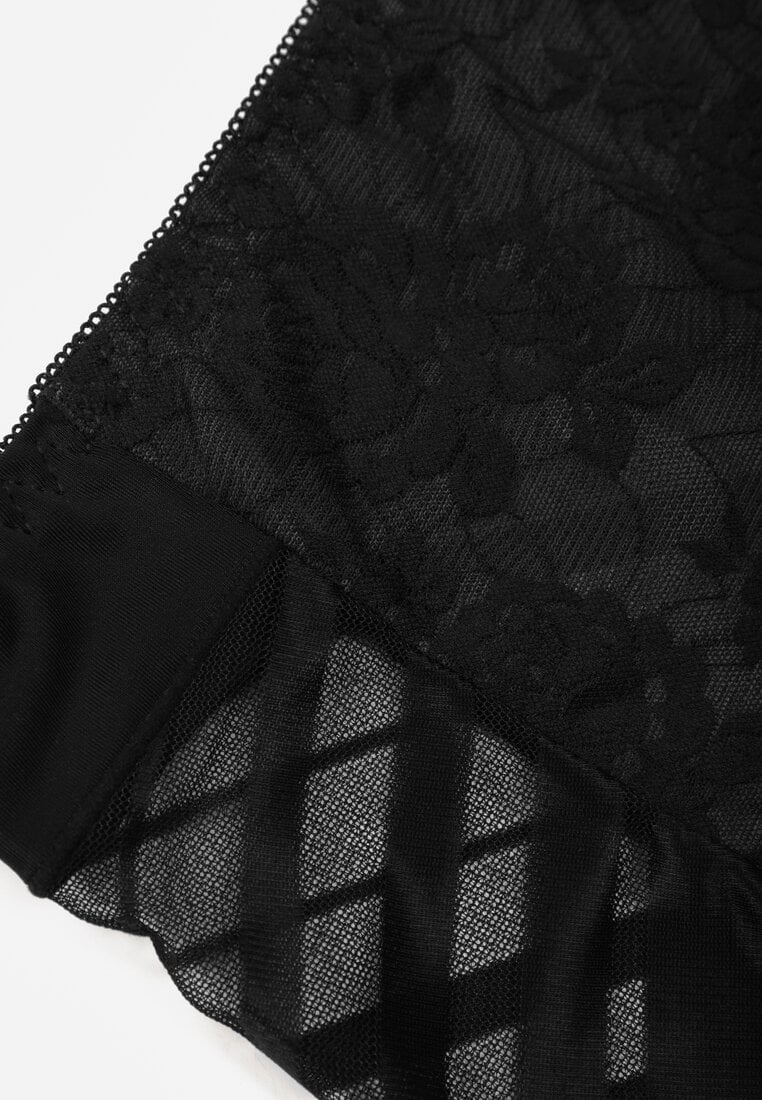 Czarne Majtki Figi z Wysokim Stanem Zdobione Koronką i Siateczką Helieth