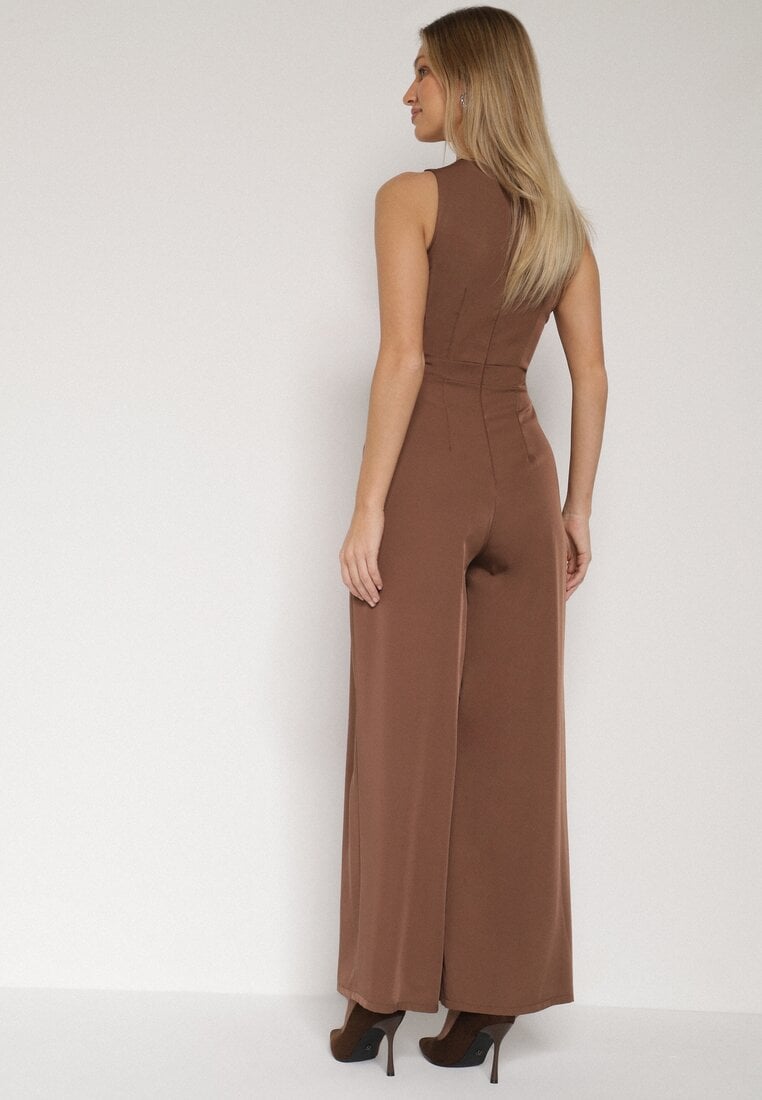 Brązowy Elegancki Kombinezon z Ozdobnymi Zakładkami Zellysha